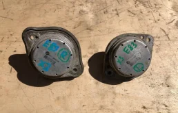 Опора двигателя передняя левая верхняя для BMW X3 на фотографиях