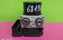 Блок ESP для Mercedes-Benz C class 2010 года на фотографиях