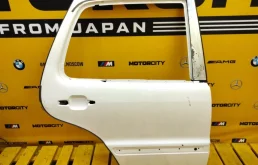Дверь задняя правая для Mercedes-Benz M class 2004 года на фотографиях