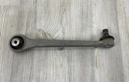 Рычаг передний правый верхний для Audi A6 2013 года на фотографиях