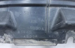 Подкрылок передний правый для Nissan X-Trail 2017 года на фотографиях