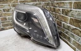 Фара правая для Mercedes-Benz GLK class 2008 года на фотографиях