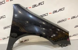 Стекла и зеркала для Volkswagen Jetta 2005 года на фотографиях