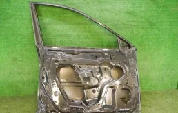 Дверь передняя левая для Nissan X-Trail 2022 года на фотографиях