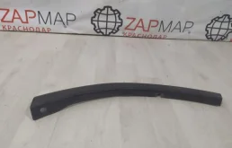 Молдинг переднего бампера правый для Toyota RAV4 2018 года на фотографиях