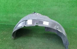 Подкрылок передний правый для Toyota RAV4 2013 года на фотографиях