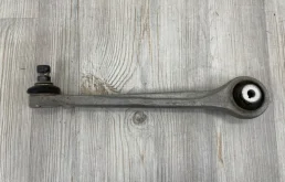 Рычаг передний правый верхний для Audi A6 2013 года на фотографиях