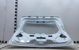 Дверь багажника для Ford Kuga 2018 года на фотографиях