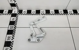 Петля капота правая для Ford Transit на фотографиях