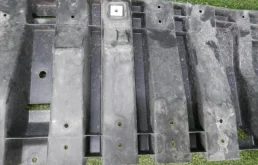 Усилитель переднего бампера для Toyota RAV4 2018 года на фотографиях