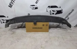 Абсорбер переднего бампера для Toyota RAV4 2016 года на фотографиях