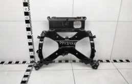 Подрамник двигателя для Audi A6 2019 года на фотографиях