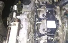 Двигатель без навесного для Mazda MPV 1998 года на фотографиях