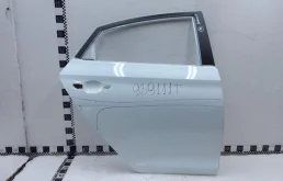 Накладка на дверь задняя правая для Hyundai Solaris 2018 года на фотографиях