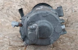 Компрессор кондиционера для Toyota Land Cruiser 2011 года на фотографиях