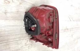 Фонарь внутренний левый для Volkswagen Tiguan 2014 года на фотографиях