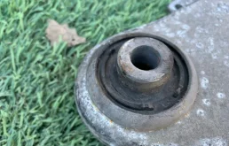 Рычаг передний правый нижний для Volvo S80 на фотографиях