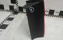 Фонарь внутренний правый для BMW 3er 2010 года на фотографиях