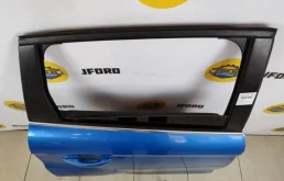 Дверь задняя правая для Ford Kuga 2012 года на фотографиях