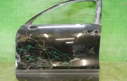 Дверь передняя левая для Volkswagen Touareg 2010 года на фотографиях