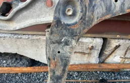 Подрамник двигателя для Nissan Murano 2010 года на фотографиях