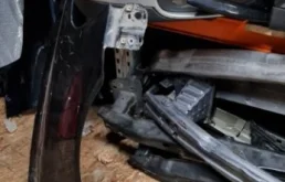 Крыло левое для Volvo S40 2011 года на фотографиях