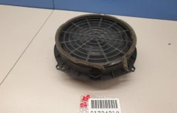 Уплотнитель передней правой двери для Audi A6 на фотографиях