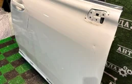 Дверь передняя правая для Lexus RX 2010 года на фотографиях