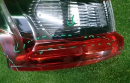 Фонарь внутренний левый для Nissan Qashqai 2018 года на фотографиях