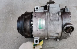 Компрессор кондиционера для Mercedes-Benz C class 1996 года на фотографиях