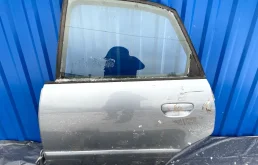 Дверь задняя левая для Audi A4 2007 года на фотографиях