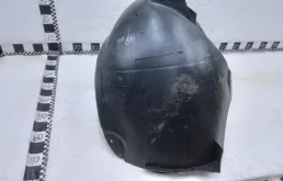 Подкрылок передний левый для Volkswagen Passat 2018 года на фотографиях