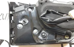 Фонарь внутренний правый для Lexus RX 2022 года на фотографиях