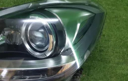 Крышка форсунки фароомывателя левая для Mercedes-Benz C class на фотографиях