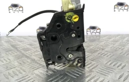 Замок передней левой двери для Volkswagen Passat 2007 года на фотографиях