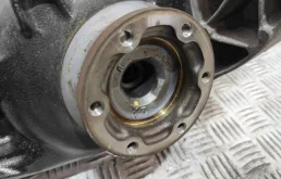 Редуктор заднего моста для BMW 3er 2005 года на фотографиях