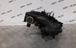 Впускной коллектор для Volkswagen Passat 2008 года на фотографиях