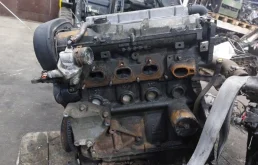 Двигатель для Opel Vectra 1999 года на фотографиях