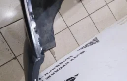 Усилитель переднего бампера для Hyundai Tucson 2004 года на фотографиях