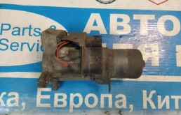 Серводвигатель раздатки для Volkswagen Touareg 2005 года на фотографиях