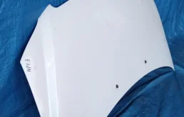 Капот для Mazda MPV 2001 года на фотографиях