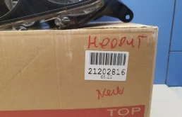 Фара ксенон левая для Renault Duster 2014 года на фотографиях