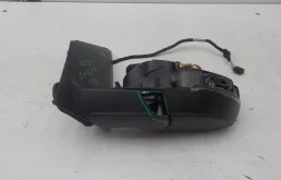 Стекла и зеркала для Volkswagen Polo 2019 года на фотографиях