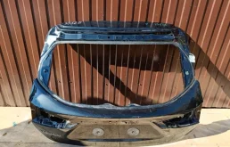 Дверь багажника для Nissan Qashqai 2019 года на фотографиях