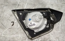 Фонарь внутренний правый для Ford Kuga 2010 года на фотографиях