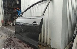 Дверь передняя левая для Volkswagen Jetta 2016 года на фотографиях