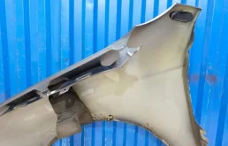 Стекла и зеркала для Volkswagen Jetta 2005 года на фотографиях