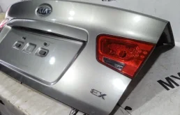 Крышка багажника для Kia Cerato 2011 года на фотографиях