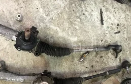 Рулевая рейка в сборе для Ford Focus 2015 года на фотографиях