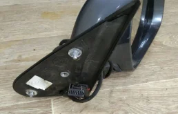 Стекла и зеркала для Skoda Octavia 2005 года на фотографиях